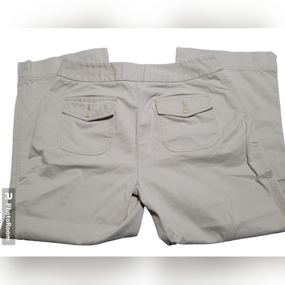 Eddie Bauer Vashion Fit‎ Khaki Cotton Capris, size 6 - Picture 4 of 9